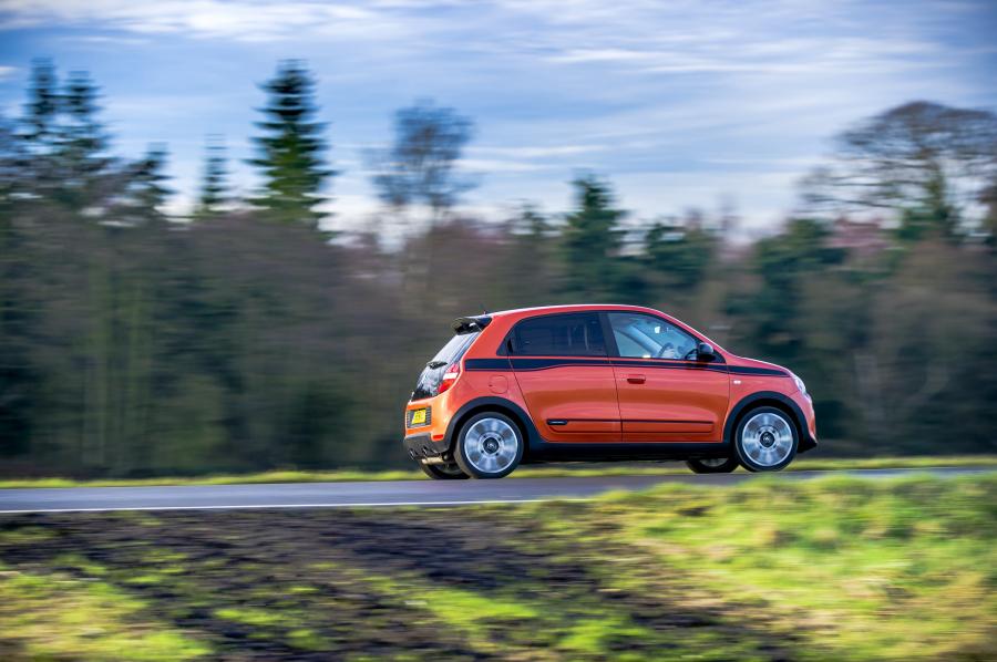  Renault Twingo GT 2016 года  (UK) (фото 14 из 25)